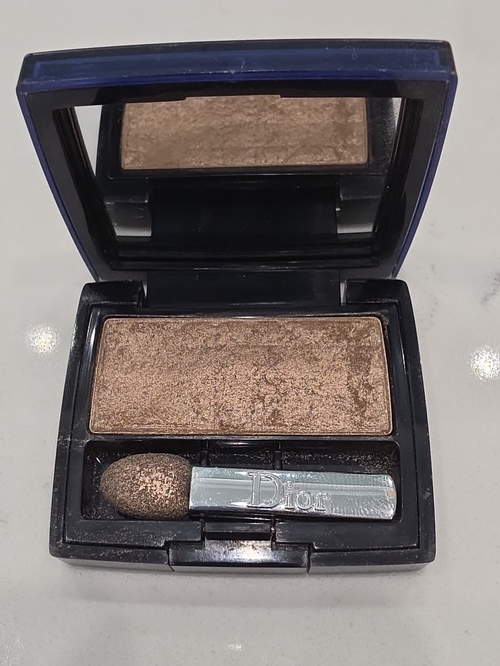Dior Single Eyeshadow in Shimmery Bronze-Gold